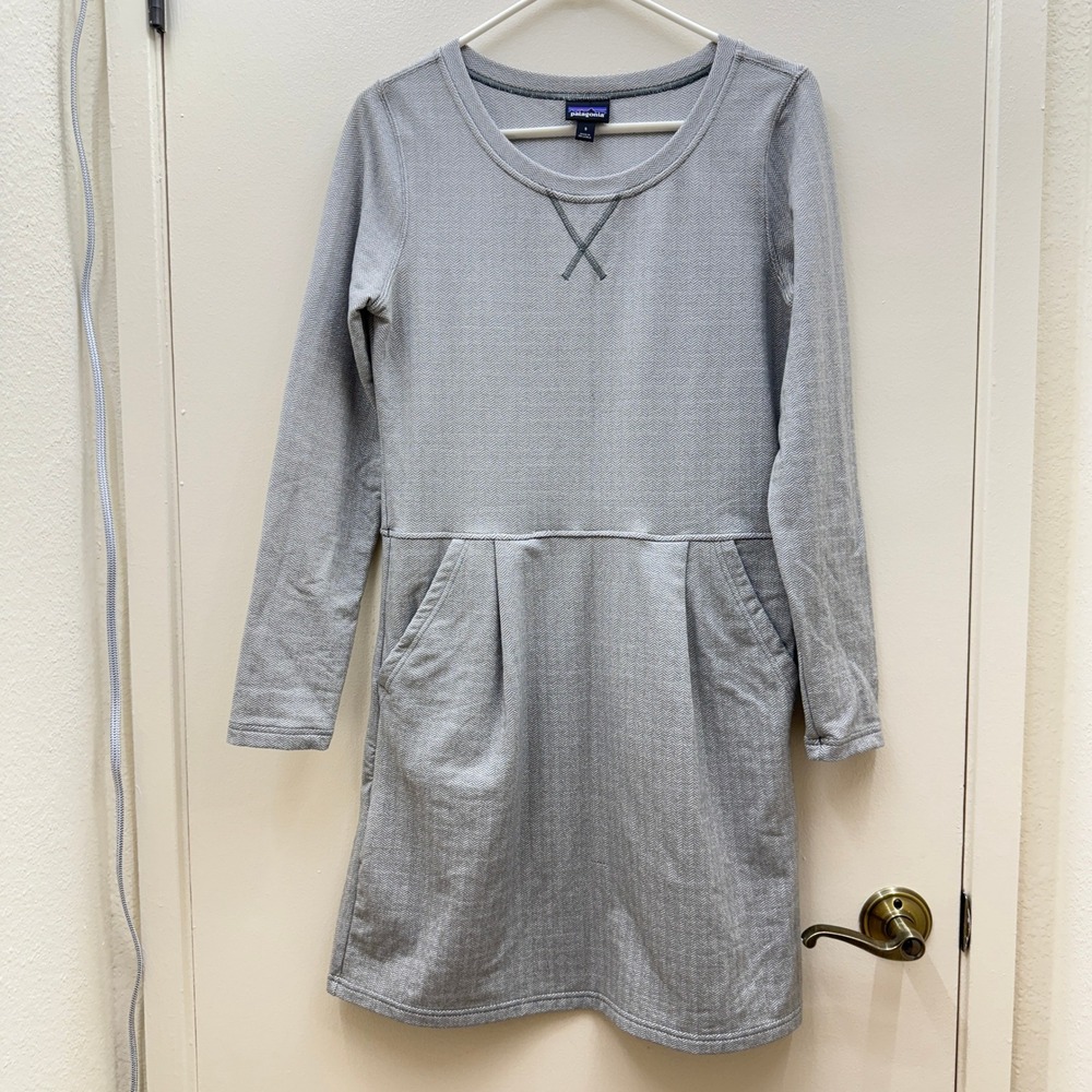 Patagonia Women's Gray Herringbone‎ Long Sleeve Casual Dress Size S Winter Warm